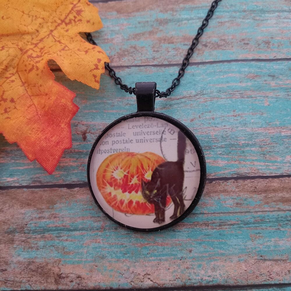 Halloween Pendant Necklace, Vintage Black Cat with Pumpkin Image, Art Under Glas